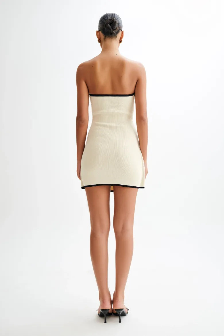 Monroe - Chic Strapless Asymmetrical Knit Mini Dress