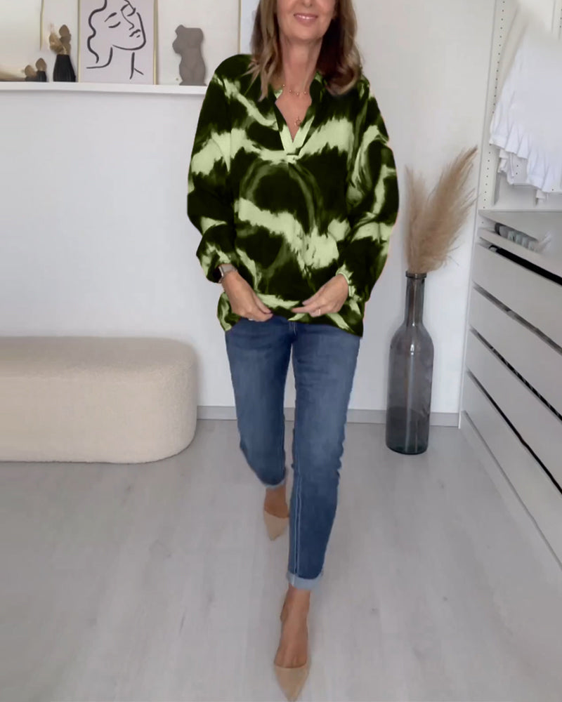 Sloane - Women's V-Neck Printed Top