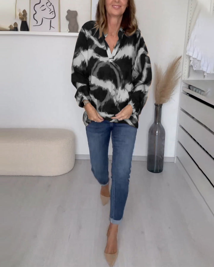 Sloane - Women's V-Neck Printed Top
