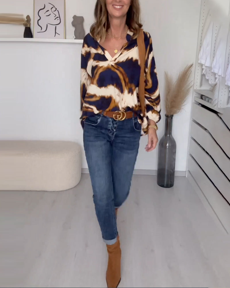 Sloane - Women's V-Neck Printed Top