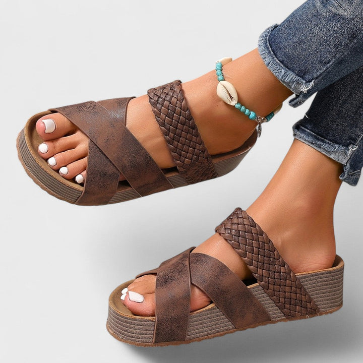MADISON - ORTHOPEDIC LEATHER SANDALS