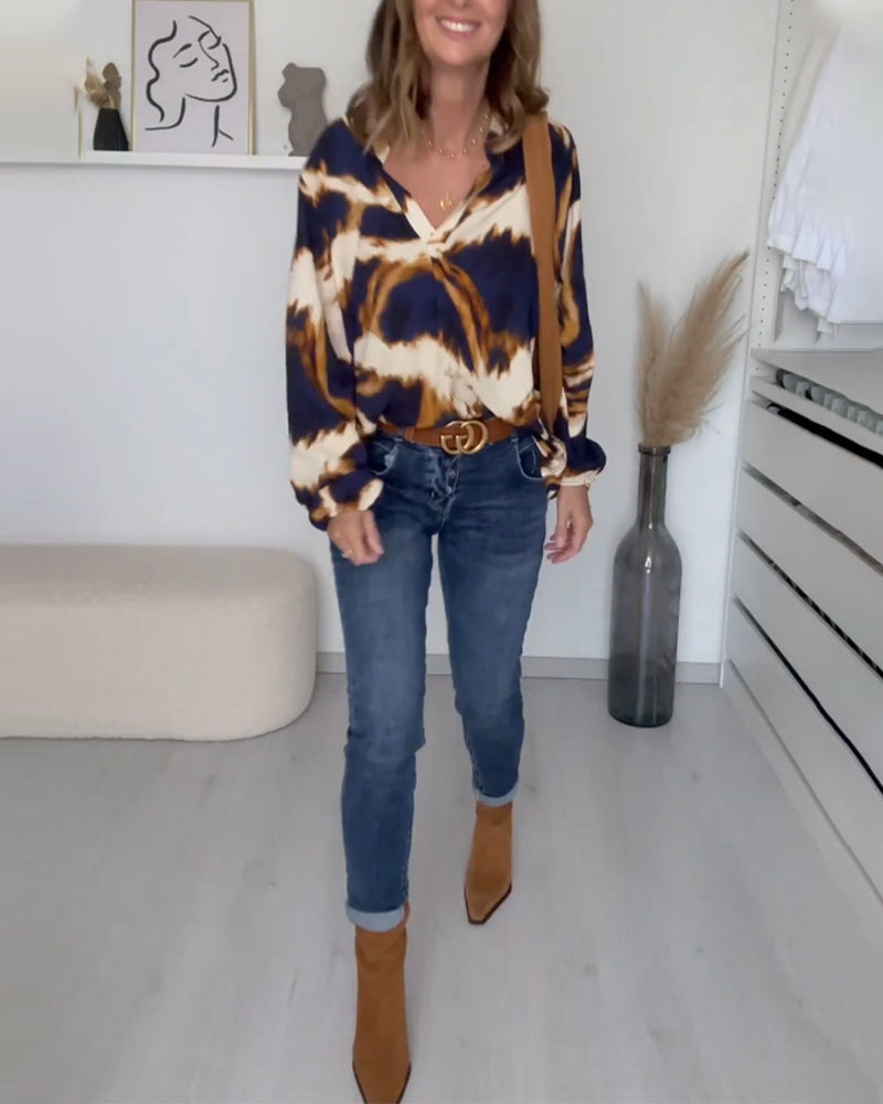 Sloane - Women's V-Neck Printed Top