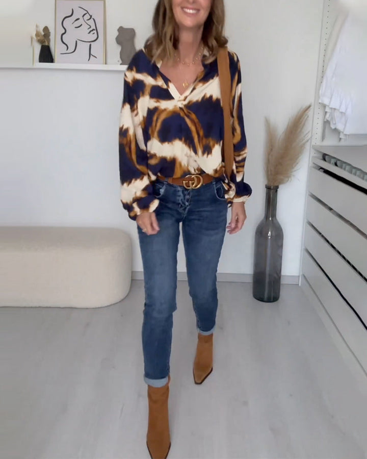 Sloane - Women's V-Neck Printed Top